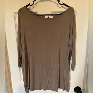 Super soft 3/4 length sleeve taupe top